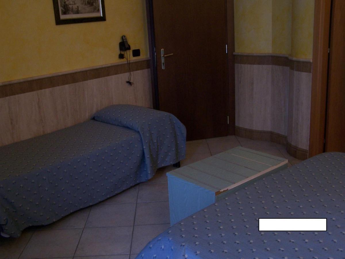 Hotel Nautilus Nicotera Quarto foto