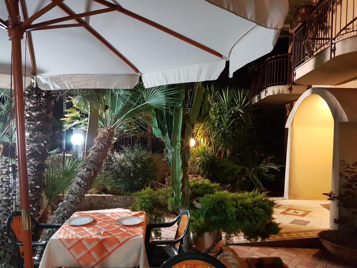 Hotel Nautilus Nicotera Exterior foto